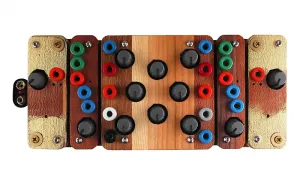 Синтезатор хаотических жестов золотого сечения Ciat-Lonbarde