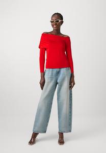 Футболка с длинным рукавом PCREMI OFF SHOULDER Pieces, красный