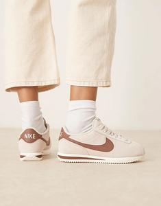 Кроссовки Nike Cortez Suede бежевого и коричневого цветов