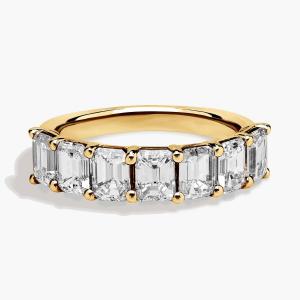 Кольцо с семью изумрудами и выращенными в лаборатории бриллиантами из 14-каратного желтого золота (3 карата, два камня - FG / VS2-SI1) Blue Nile