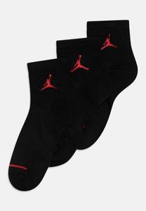 Спортивные носки JORDAN JUMPMAN QUARTER UNISEX 3 Pack, цвет black