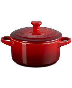 Миниатюрная круглая керамическая кастрюля-кокотница, 24 унции Le Creuset, цвет cerise