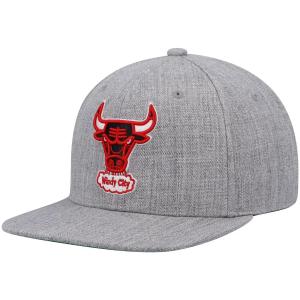 Мужская кепка Mitchell & Ness Heathered Grey Chicago Bulls Hardwood Classics Team 2.0 Snapback
