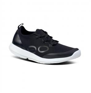 Женские кроссовки Oomg Sport Laced Ls Low в черно-белом цвете OOFOS