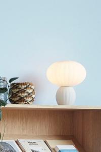 Куму настольная лампа HüBsch, белый