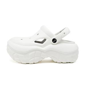 Клоги женские бело-черные EXULL Q