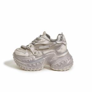 Milan Love Song кроссовки на низкой платформе женские, черные потертые