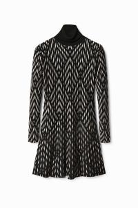 Платье Desigual с орнаментом, черный