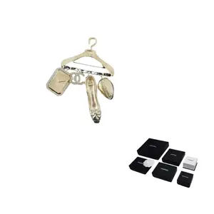 CHANEL Металлический брошь унисекс золотой