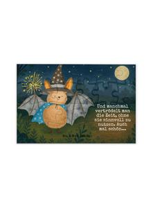 Mr. & Mrs. Panda Дизайн пазла «Летучая мышь-волшебник» с надписью белым цветом