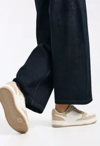 Тренеры Bershka, White