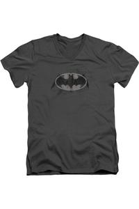 Футболка с коротким рукавом и V-образным вырезом для взрослых с логотипом Batman Arcane Bat Gildan, цвет charcoal