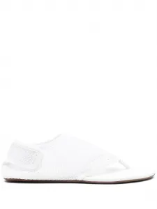 Сандалии на плоской подошве Alaïa, белый