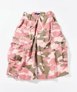 Карго-шорты из рипстопа с камуфляжным рисунком и изогнутым силуэтом