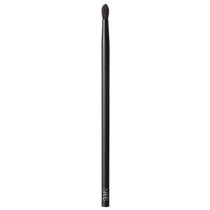 Кисть для теней #23 precision blending brush Nars, количество 1 шт.
