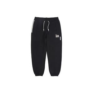 Nike Повседневные брюки мужские черные