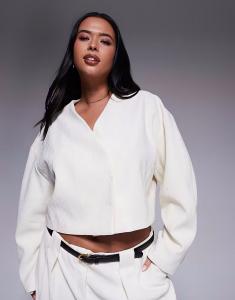 Укороченный фактурный блейзер ASOS DESIGN Curve кремового цвета