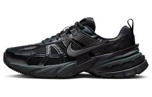 Кроссовки Nike V2K Run Мужчины, Черный