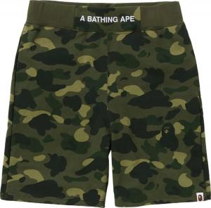 Шорты BAPE Color Camo Sweatshorts 'Green', зеленый