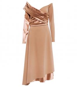 Платье с открытыми плечами и атласной отделкой Fendi, кэмел