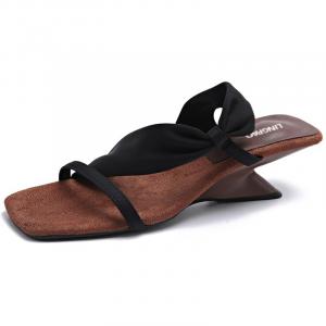 LINGPAO Женские сандалии на одной застежке черные, цвет Black