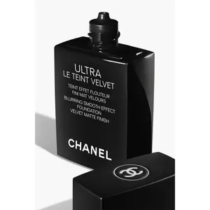 Матовый тональный флюид Chanel Ultra Le Teint Velvet, B10, 30 мл