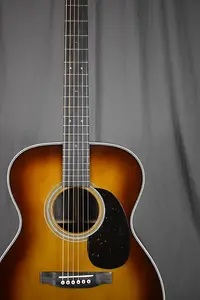 Martin Мартин 000-28 Амбертон (модель 2025 года)