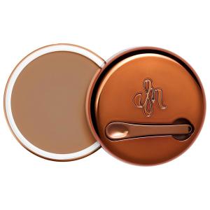 Бальзам-пудра Yummy Skin Blurring Balm Powder - тонирующая основа под макияж. Danessa Myricks Beauty, 0.63 oz /18 g, 5.5