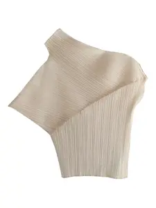 Асимметричный плиссированный топ Pleats Please Issey Miyake, нейтральный