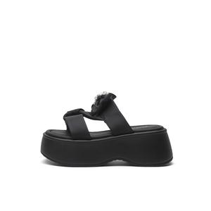 Шлепанцы и сланцы DAPHNE Slide Slippers Women's