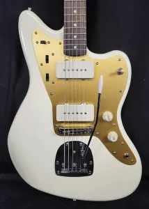 Squier J Mascis Jazzmaster, гриф Laurel, Vintage White 2025