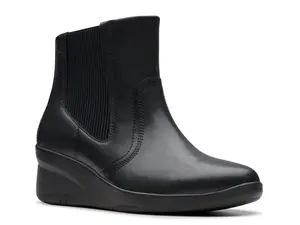 Ботильоны Suttyn Rae Wedge Bootie Clarks, черный