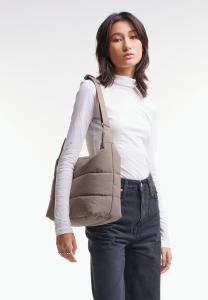 Сумка-шоппер GOT BAG PUFFER SQUARE, Oyster/Brown