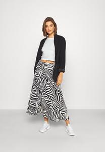 Топ Even&Odd, черно-белый