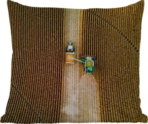 Подушка для улицы - Трактор - Поле - Сельская местность - Ферма - Урожай - 45 x 45 см - Водонепроницаемая - Подушка для отдыха - Фотоподушка - Декоративная подушка MuchoWow