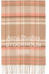 Acne Studios Широкий клетчатый шарф бежево-розового цвета с логотипом