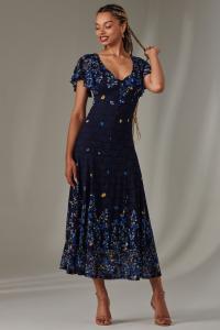 Длинное кружевное платье с рукавами крылышками Jolie Moi, синий