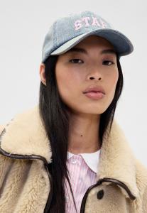 Бейсболка GAP GAP SANDY LIANG LOGO BASEBALL HAT, Medium Wash/Blue Denim