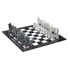 Детская настольная игра Noble Collection Harry Potter Wizard Chess Set, мультиколор