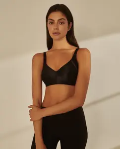 Бюстгальтер Naturana, предварительно сформированный без косточек, чёрный