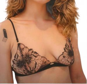 Треугольный бралетт Clover в черном цвете Nette Rose