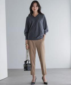 Красивые зауженные брюки из саржи Suite, цвет Beige [033]