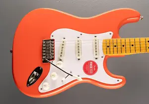Squier Classic Vibe Stratocaster 50-х годов - Фиеста Ред