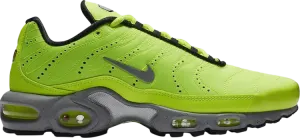 Кроссовки Nike Air Max Plus Premium 'Full Volt', желтый