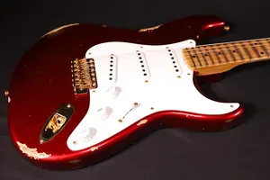 Идеальное состояние (MINT) Fender Custom Shop LTD к 70-летию '54 Stratocaster Relic с золотой фурнитурой - Candy Apple Red 862