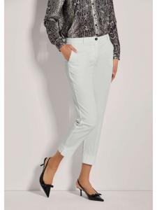 MADELEINE Брюки чинос жемчужно-белого цвета с отглаженными краями