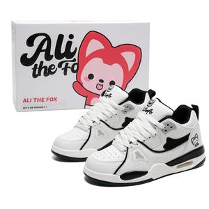 ALI THE FOX Антискользящие износостойкие низкие скейтерские кроссовки унисекс белый черный - белый черный[Премиум улучшенные - более комфортные и долговечные]
