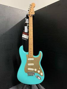 Электрогитара Squier 40th Anniversary Vintage Edition Stratocaster 2022 - Present - Satin Sea Foam Green