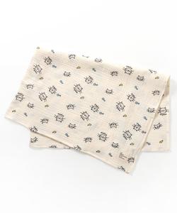 марлевое одеяло с изображением кошки и кролика