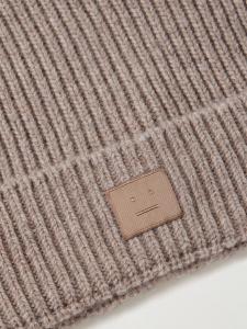 Шапка Kua из шерсти и смеси яка в рубчик с аппликацией логотипа ACNE STUDIOS, коричневый